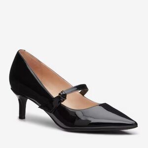 Black patent leather pumps. 2.1 letter heel. Size 11. NWT. Never worn.